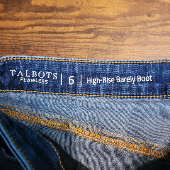 Talbots Jeans Women 6 High Rise Barely Bootcut Flawless Tummy Control Stretch - Picture 3 of 10